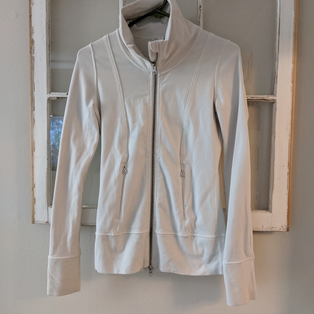 Closet closing 8/27!! Lululemon full zip jacket